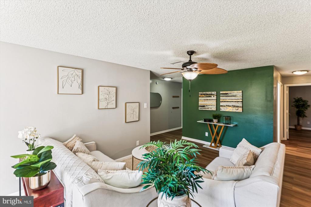 12102 GREENWAY COURT 101