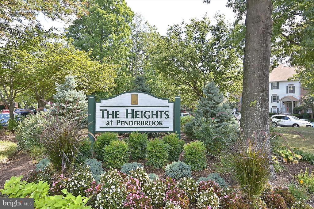 12102 GREENWAY COURT 101