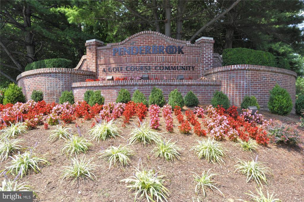 12102 GREENWAY COURT 101