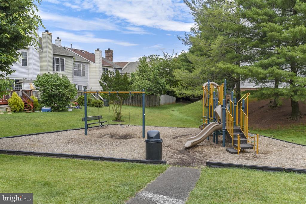 12102 GREENWAY COURT 101