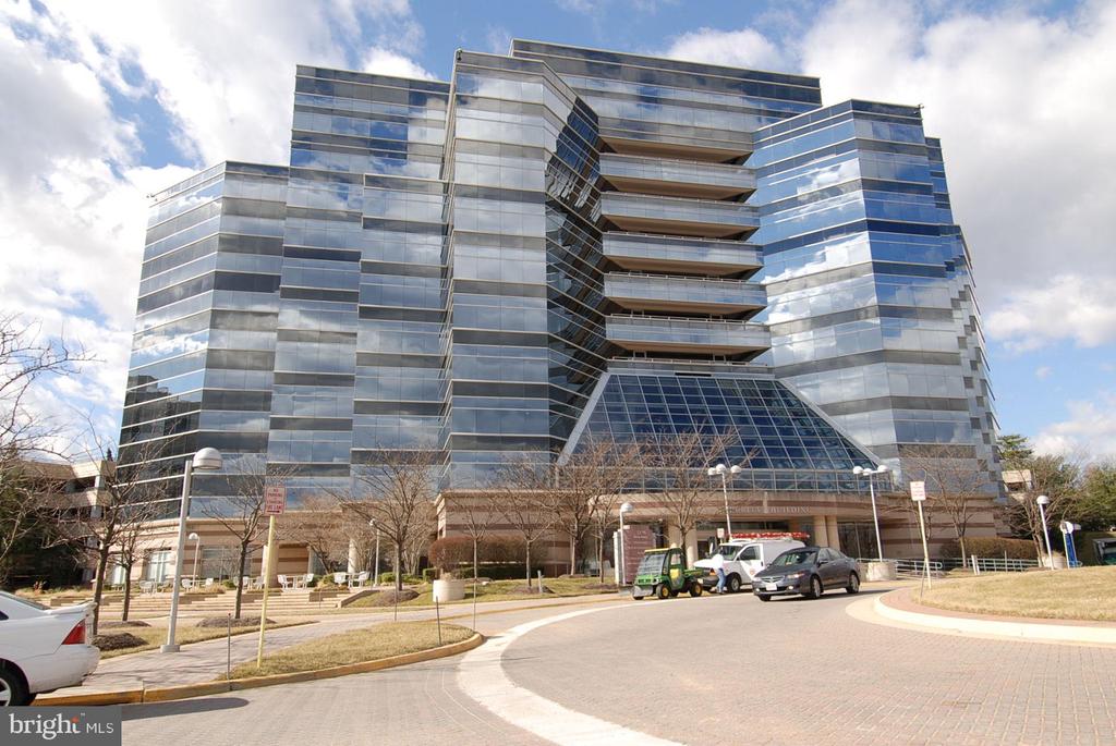 12102 GREENWAY COURT 101
