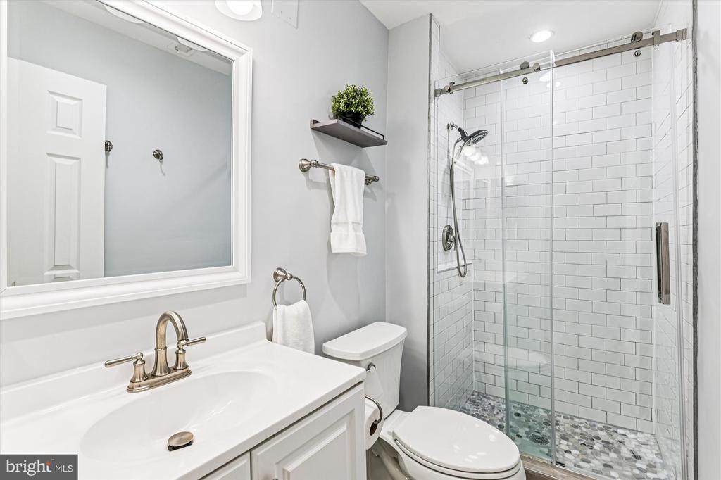 12102 GREENWAY COURT 101