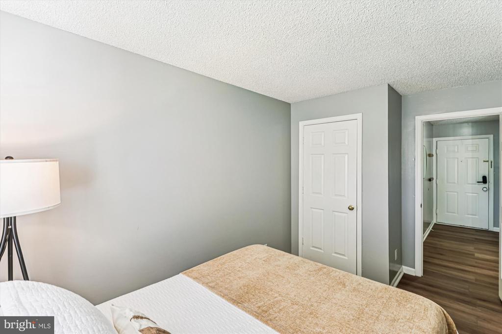 12102 GREENWAY COURT 101