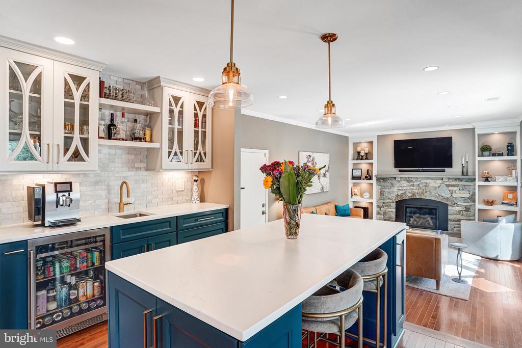 9009 DIGORY COURT
