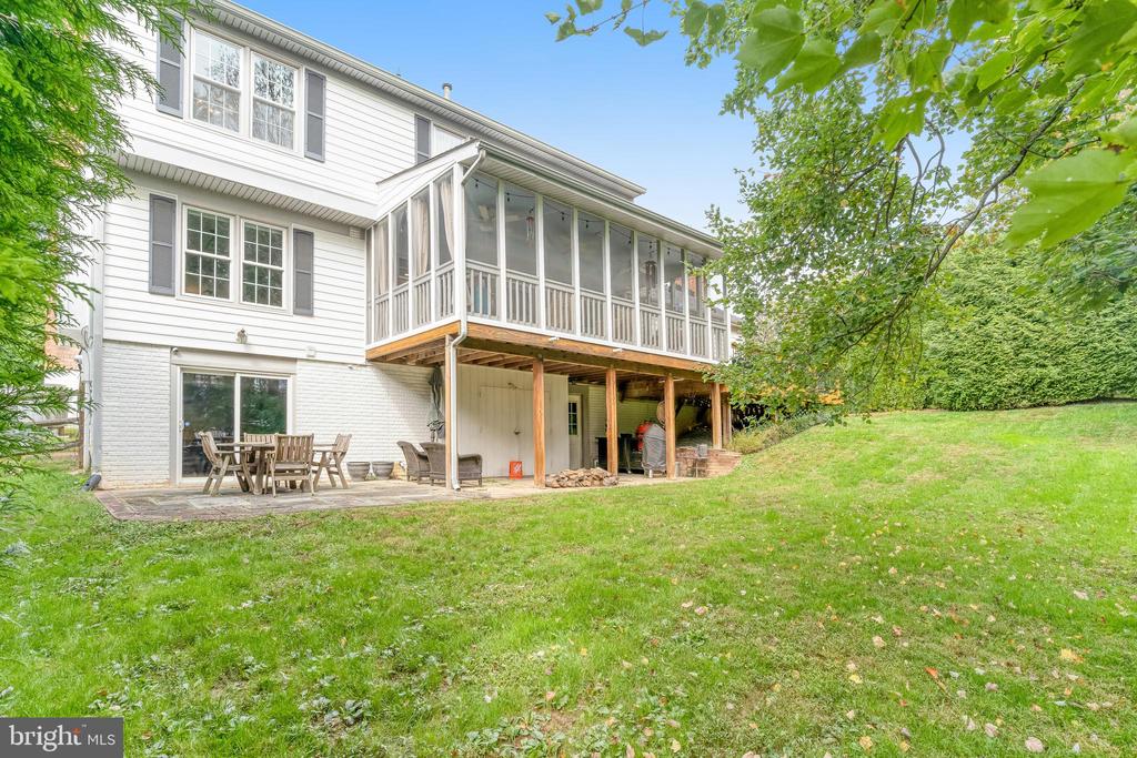 9009 DIGORY COURT