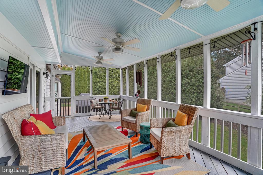 9009 DIGORY COURT