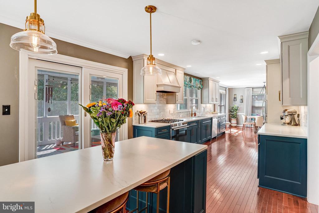 9009 DIGORY COURT