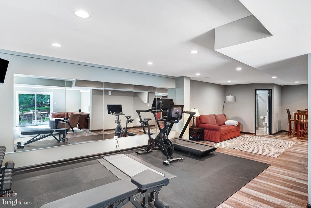 9009 DIGORY COURT