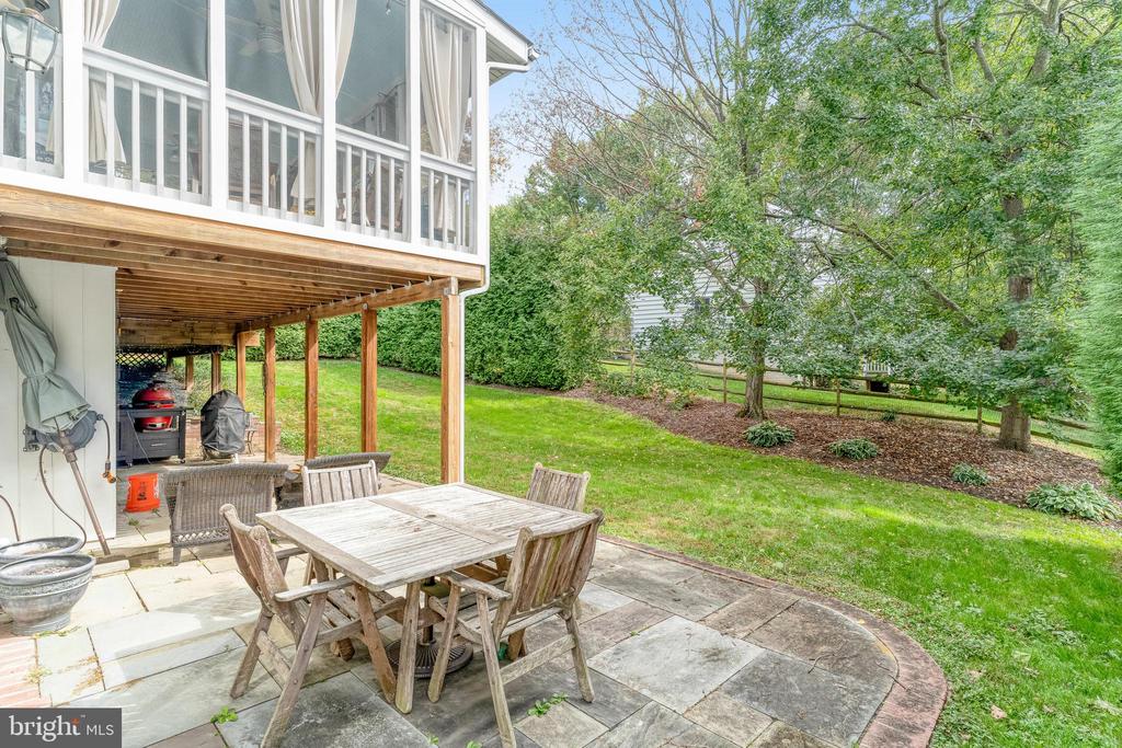 9009 DIGORY COURT