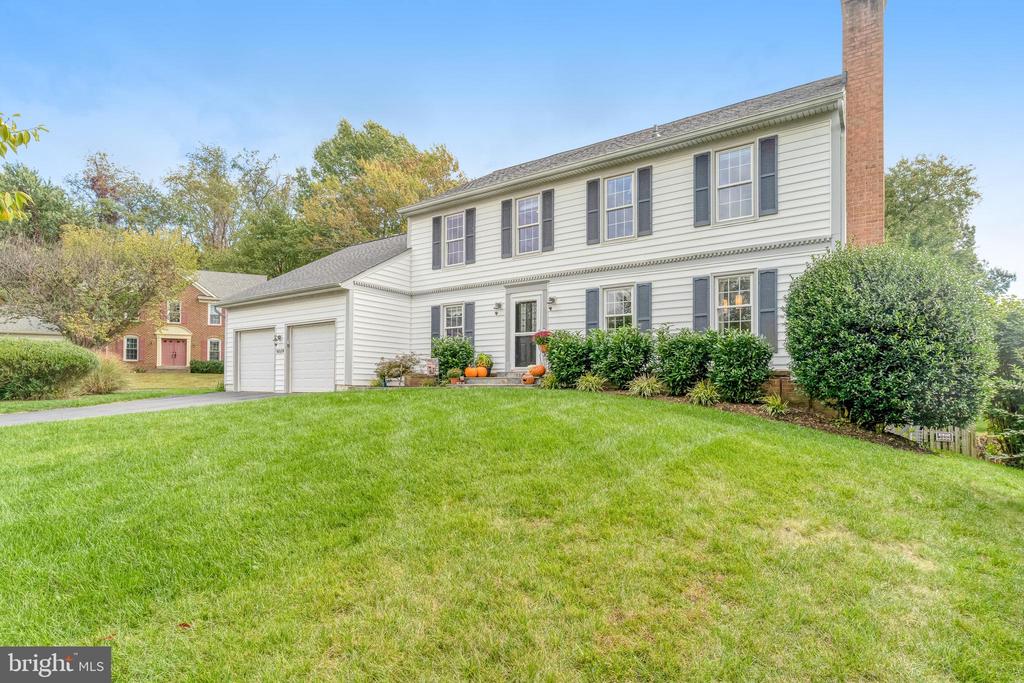 9009 DIGORY COURT