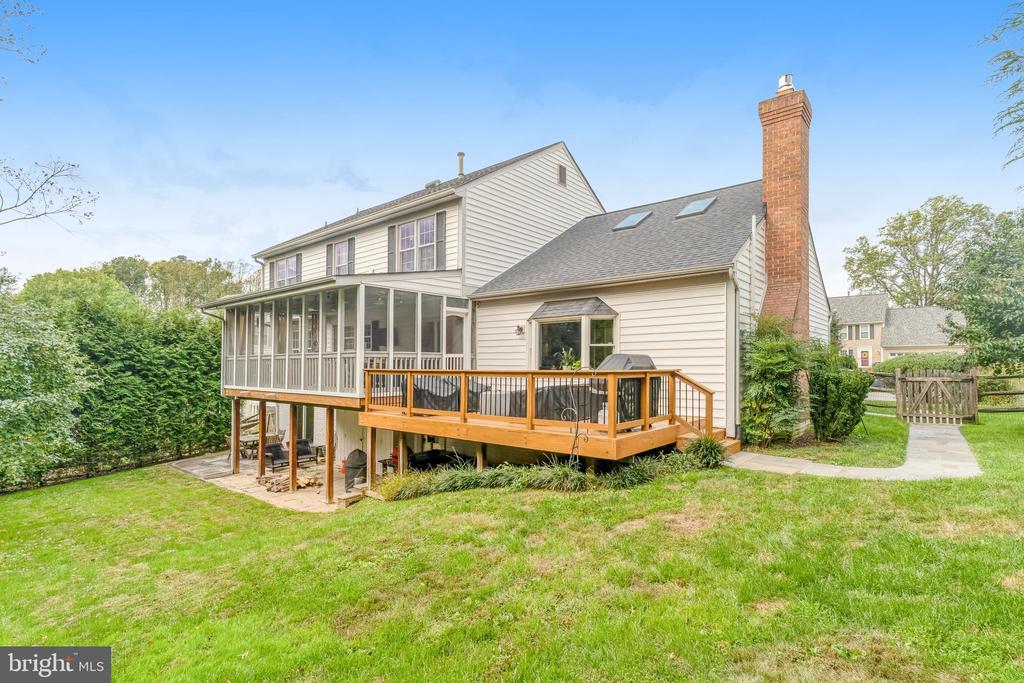 9009 DIGORY COURT