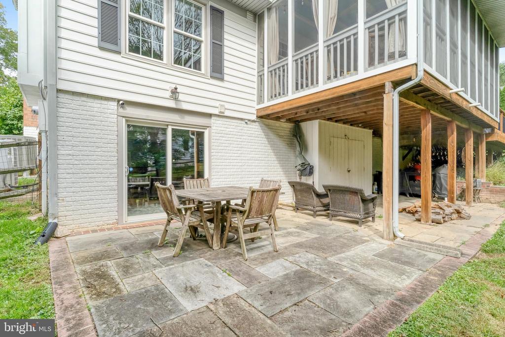 9009 DIGORY COURT