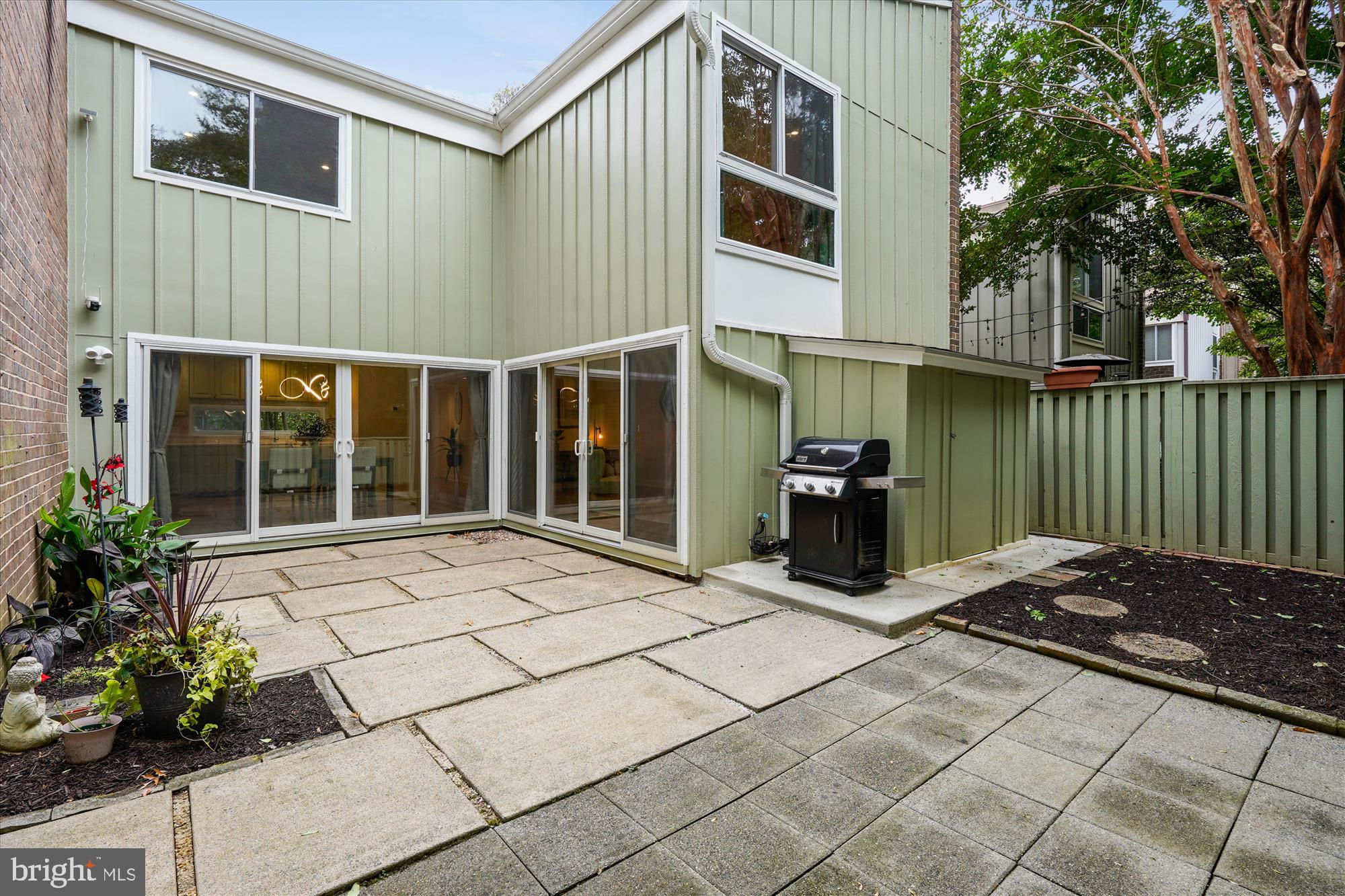 11488 LINKS DRIVE