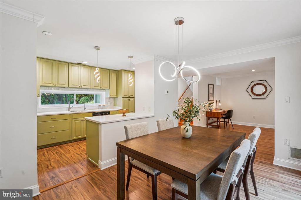 11488 LINKS DRIVE