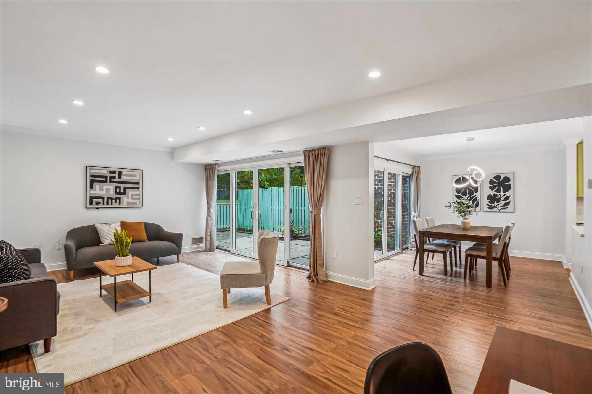 11488 LINKS DRIVE