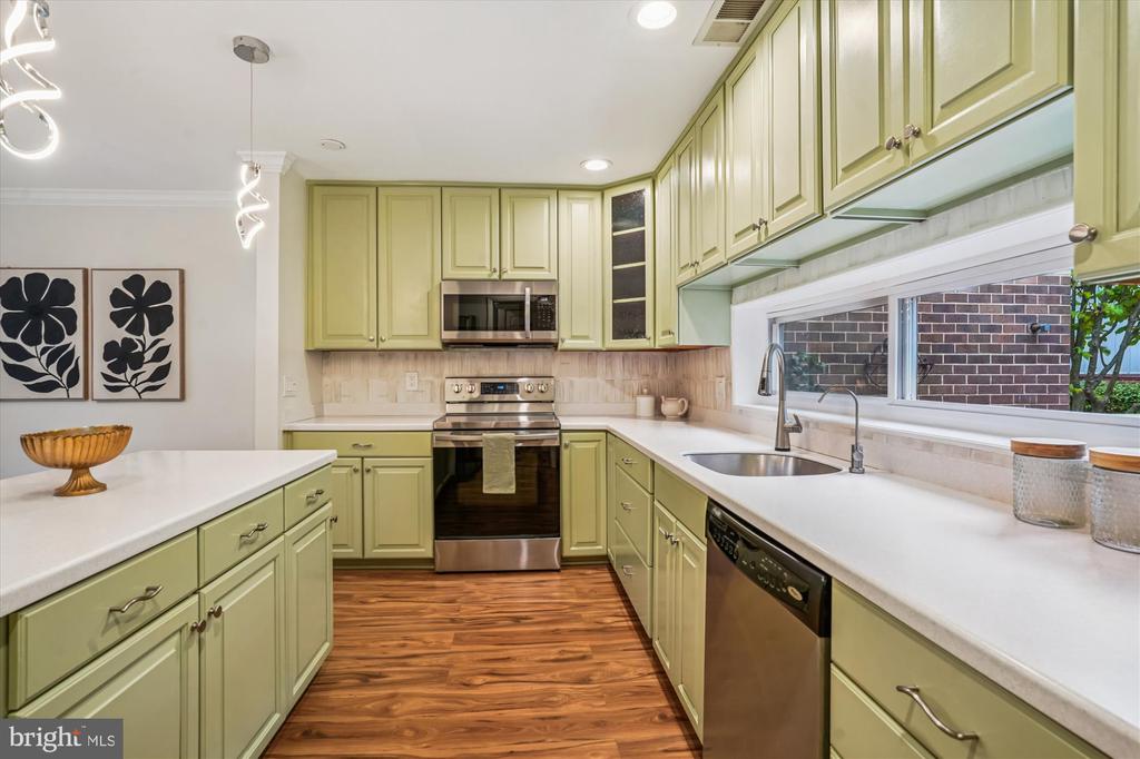 11488 LINKS DRIVE