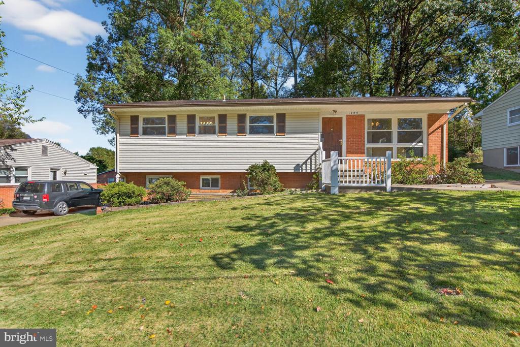 1405 ROSS DRIVE SW