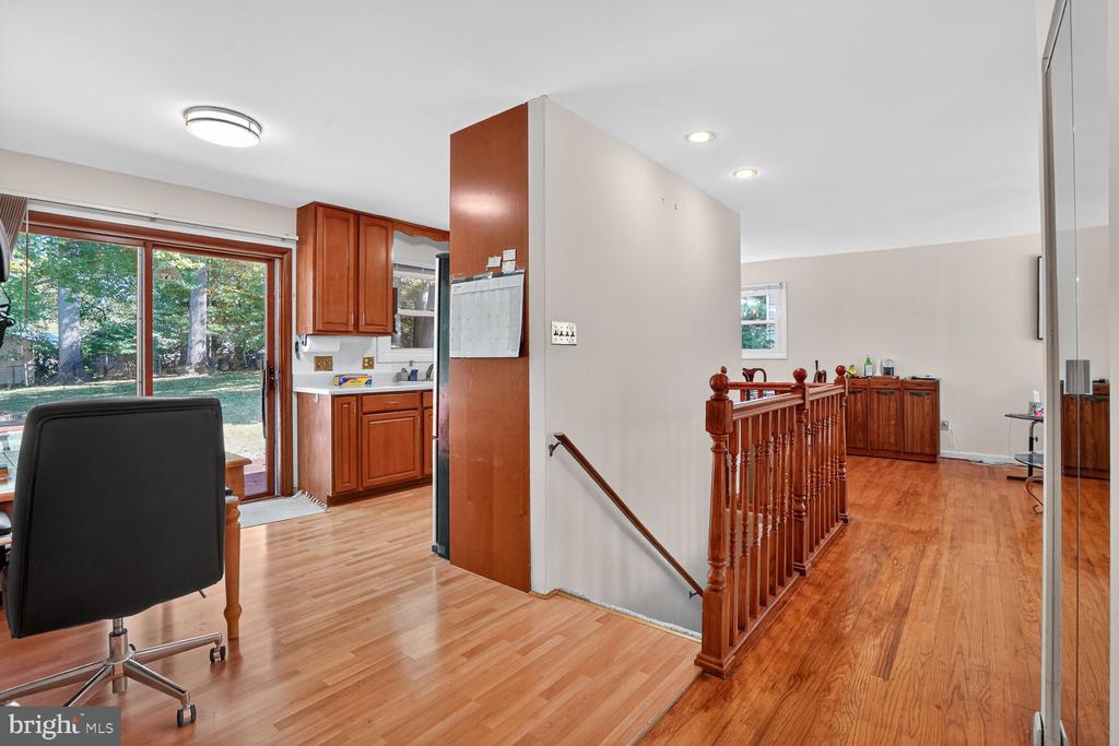 1405 ROSS DRIVE SW