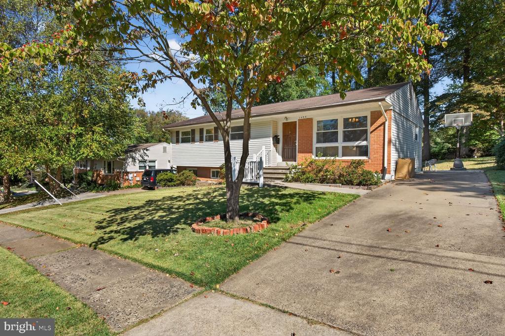 1405 ROSS DRIVE SW