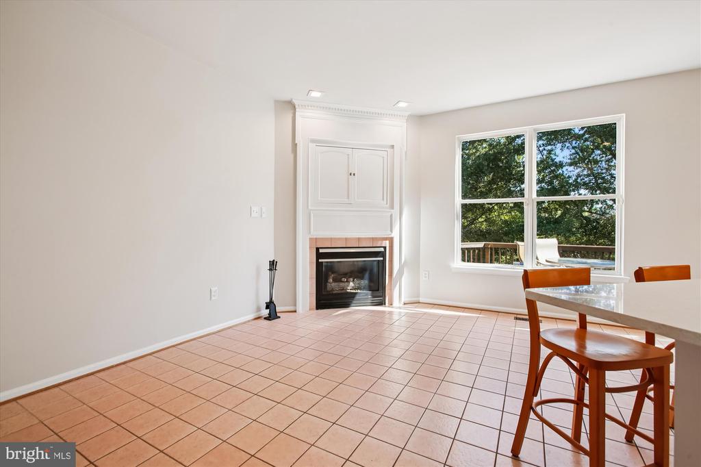 6339 DUNMAN WAY