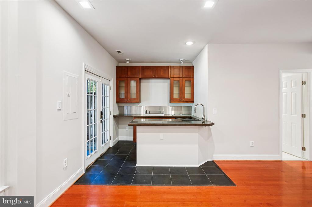 6339 DUNMAN WAY