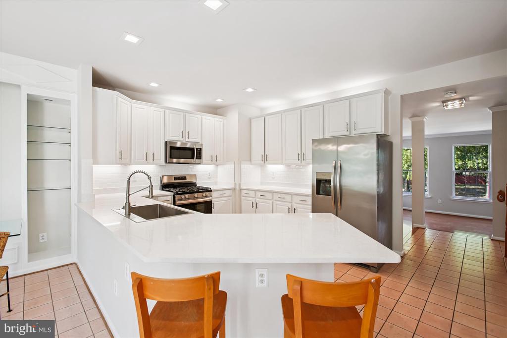 6339 DUNMAN WAY