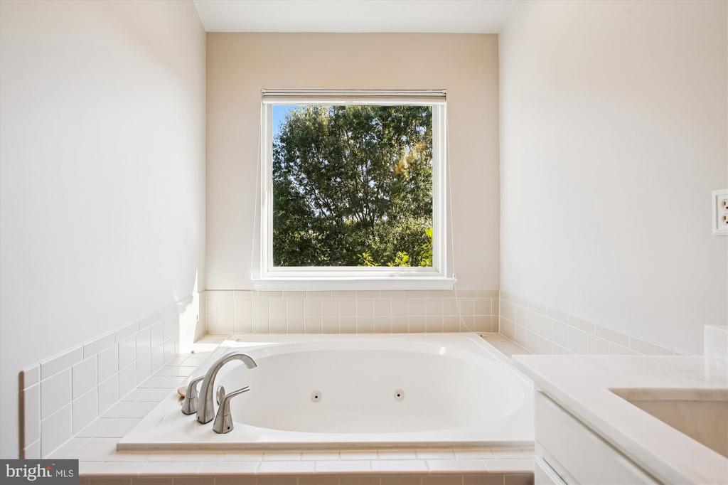 6339 DUNMAN WAY