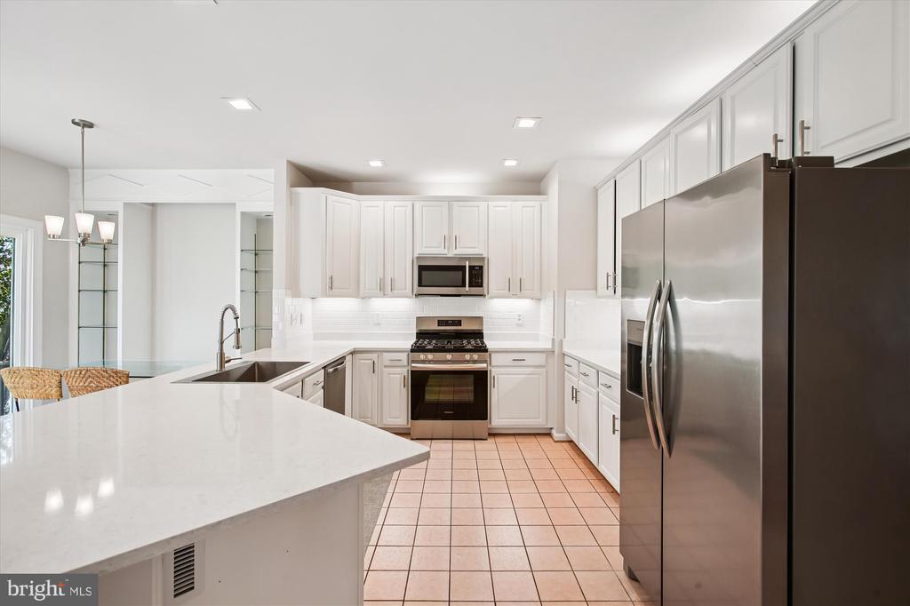 6339 DUNMAN WAY