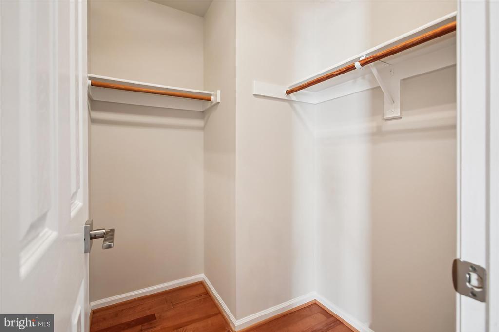 6339 DUNMAN WAY