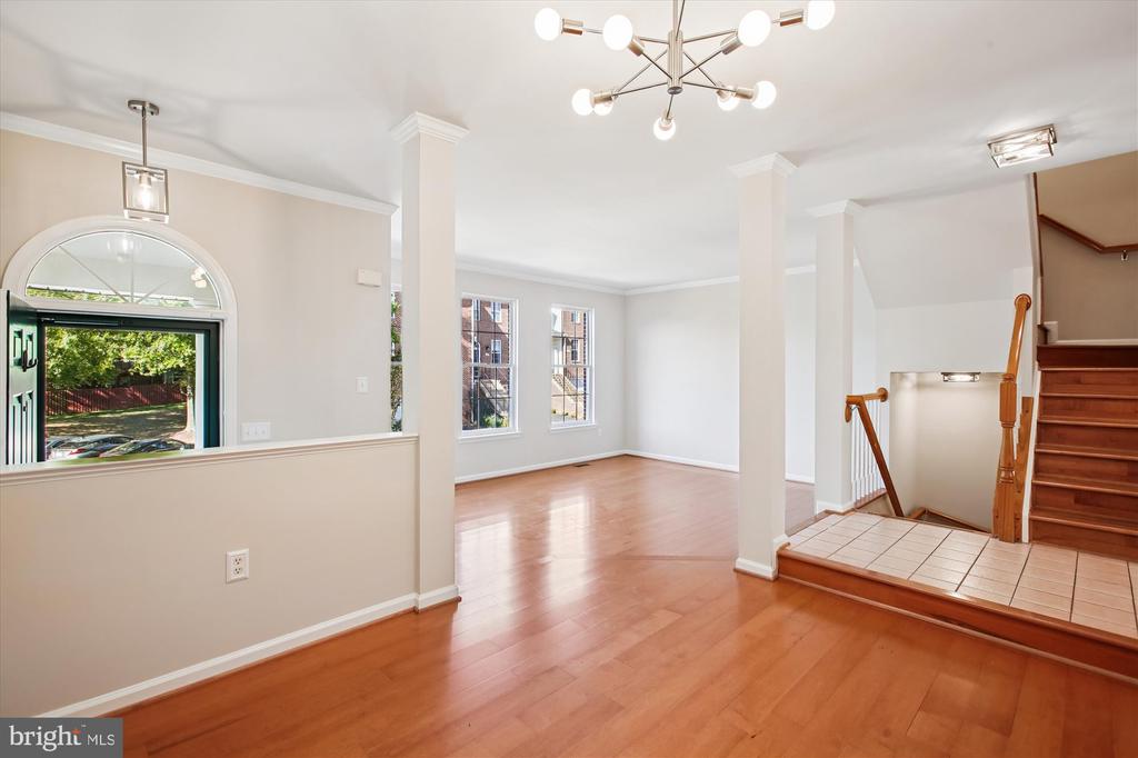 6339 DUNMAN WAY