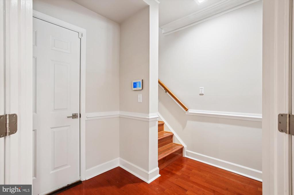 6339 DUNMAN WAY