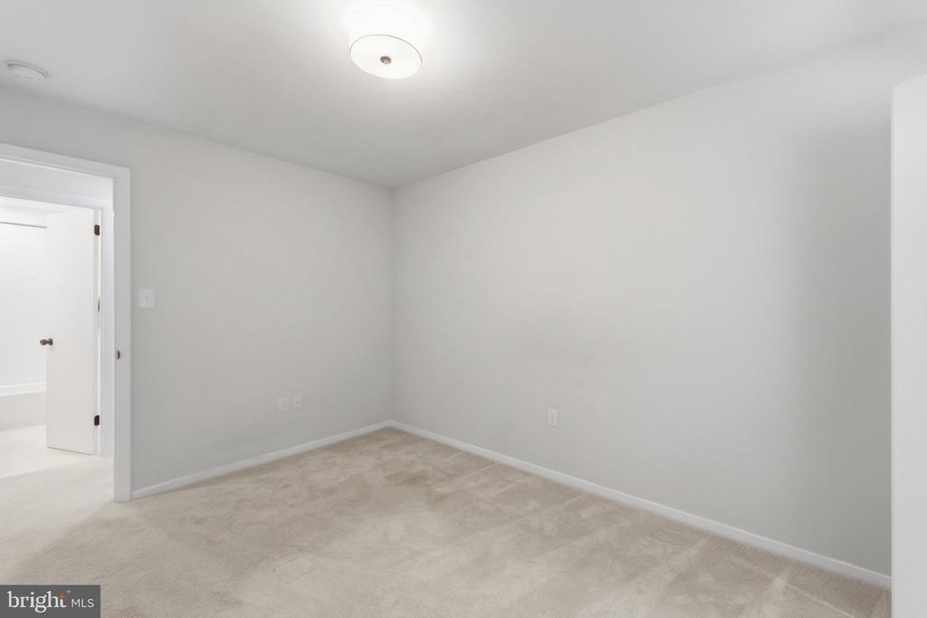 11933 ESCALANTE COURT