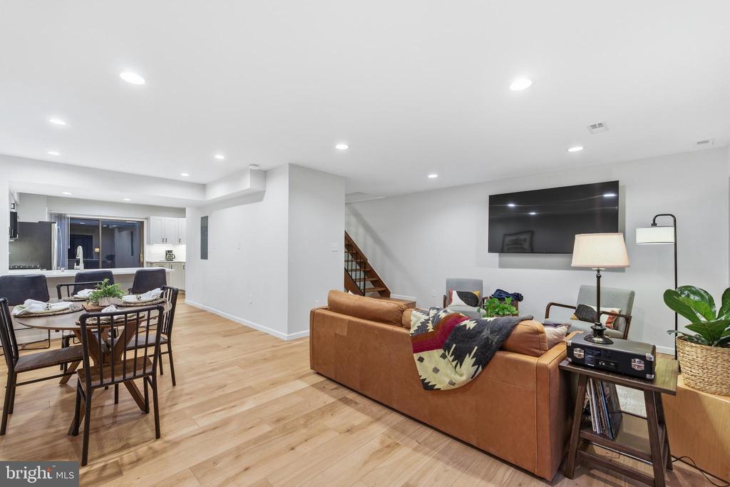 11933 ESCALANTE COURT