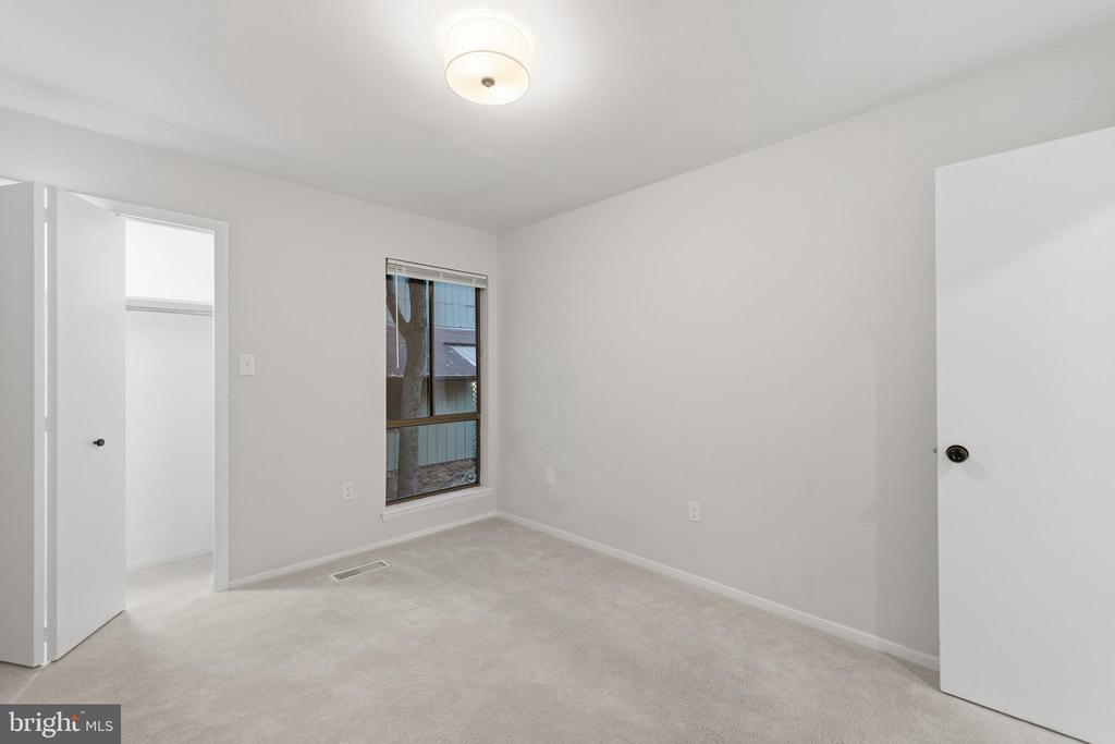 11933 ESCALANTE COURT