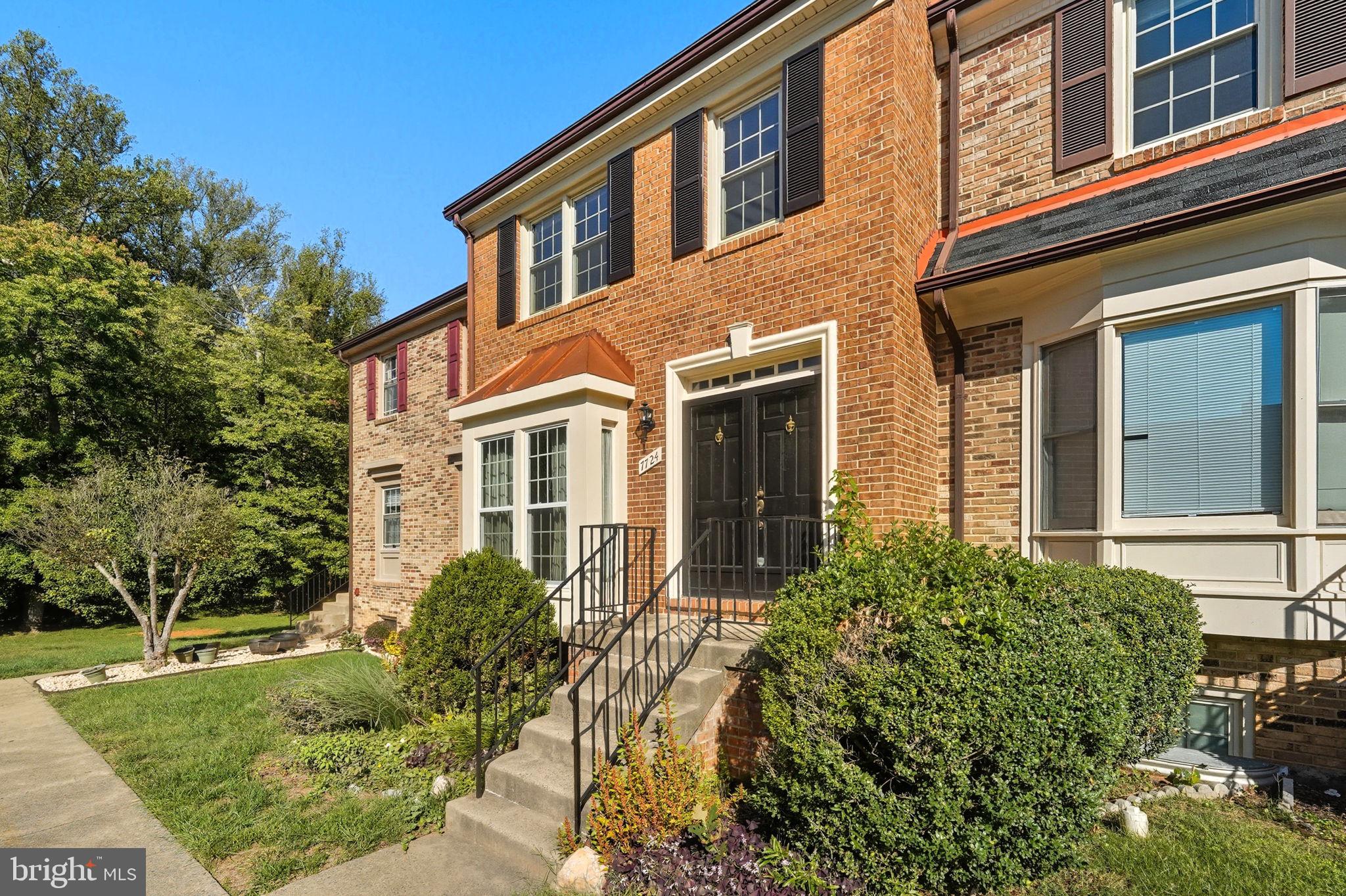 7724 BRISTOL SQUARE COURT