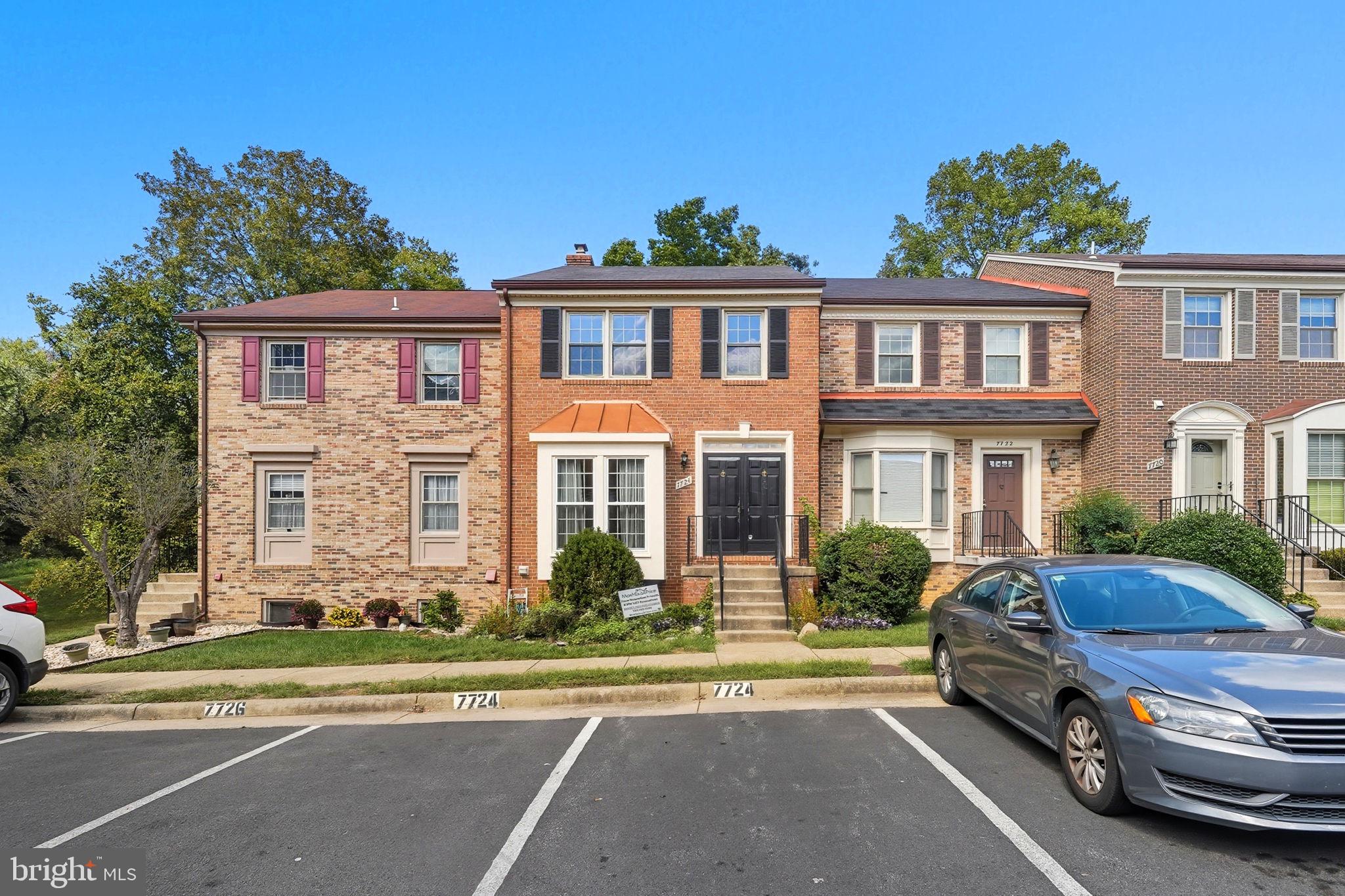 7724 BRISTOL SQUARE COURT