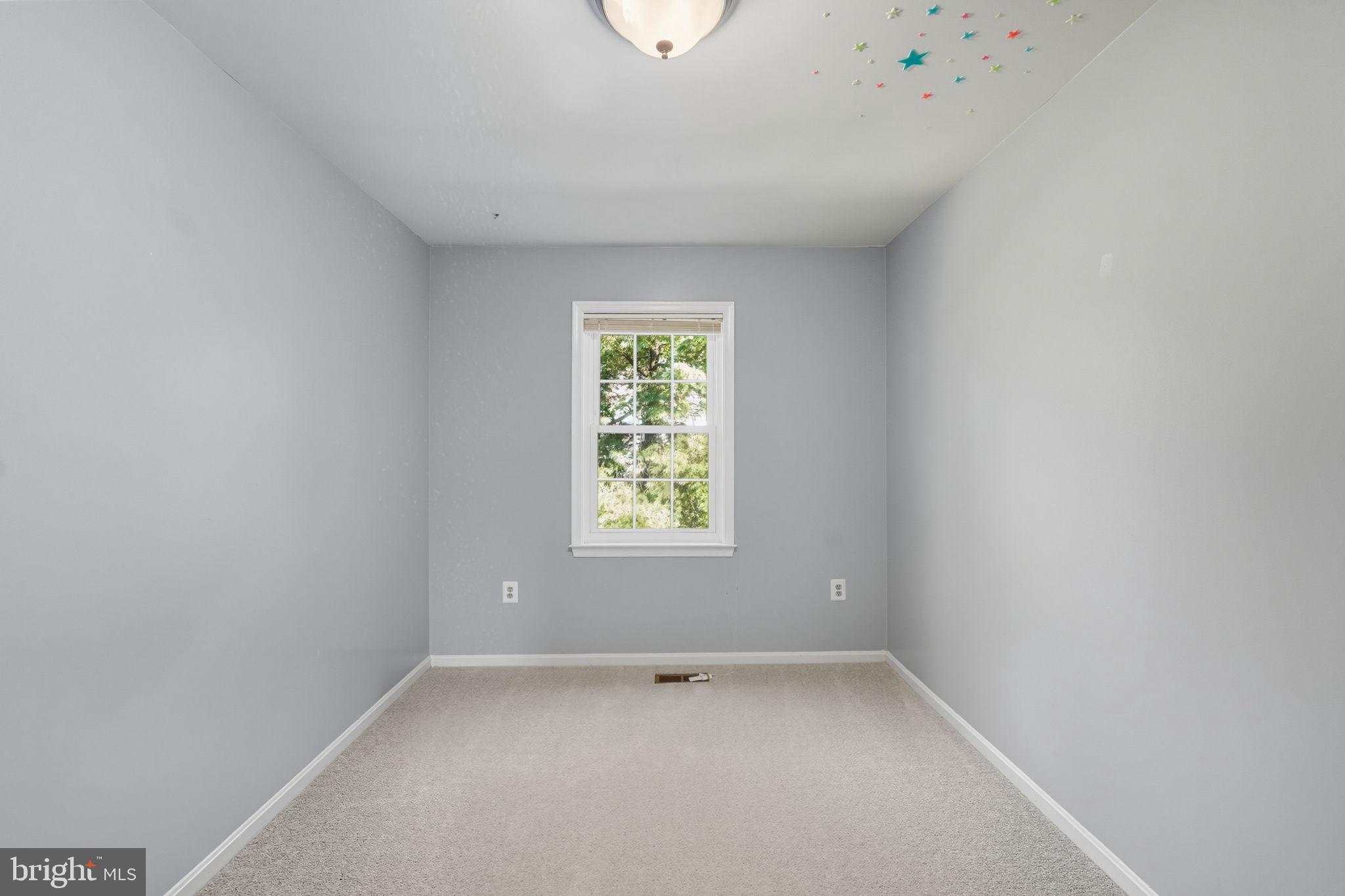 7724 BRISTOL SQUARE COURT