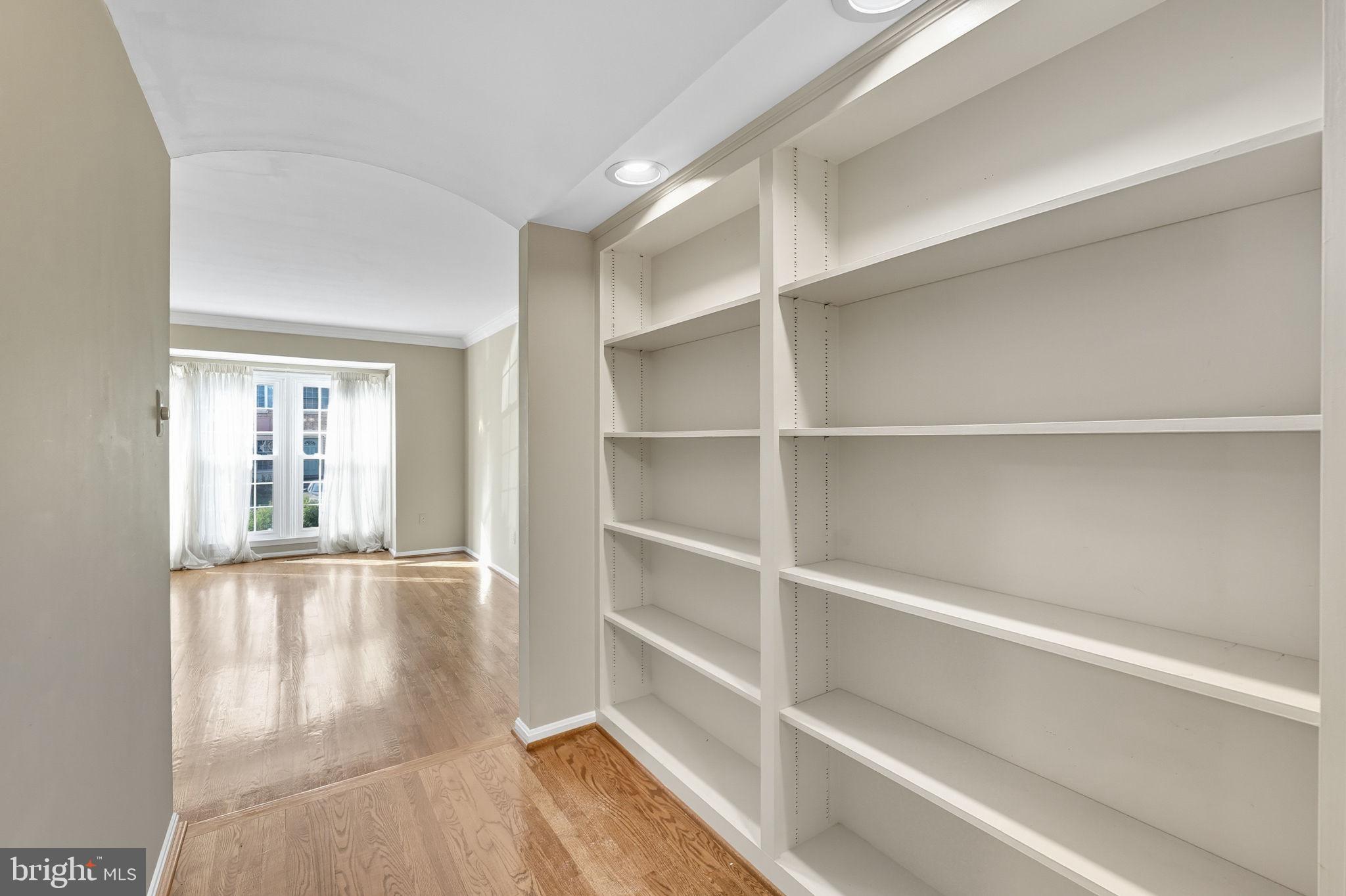 7724 BRISTOL SQUARE COURT