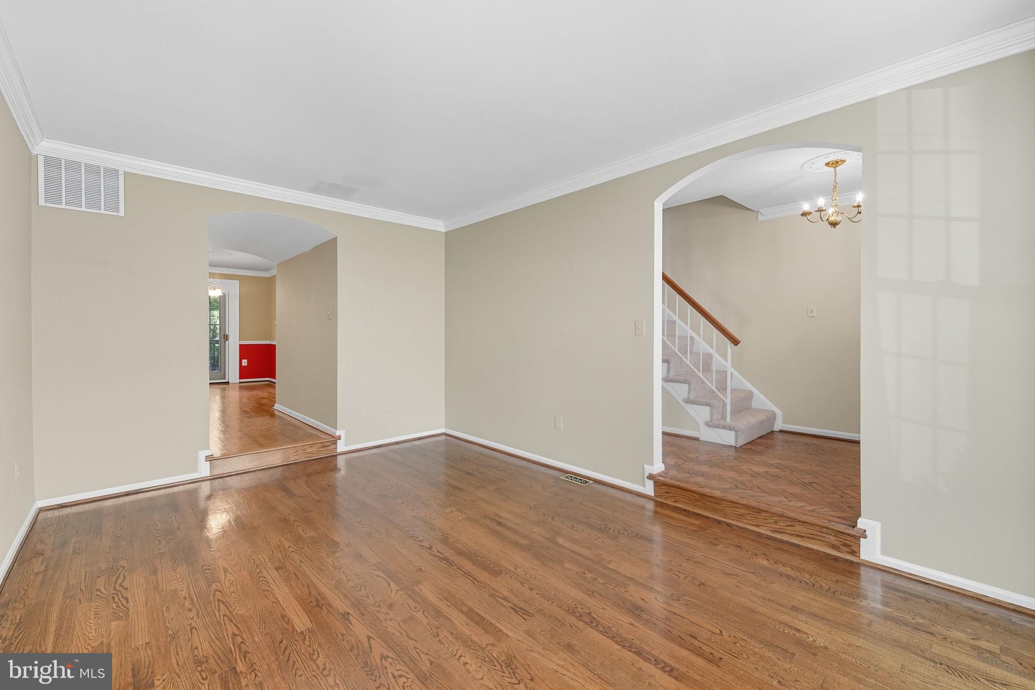 7724 BRISTOL SQUARE COURT