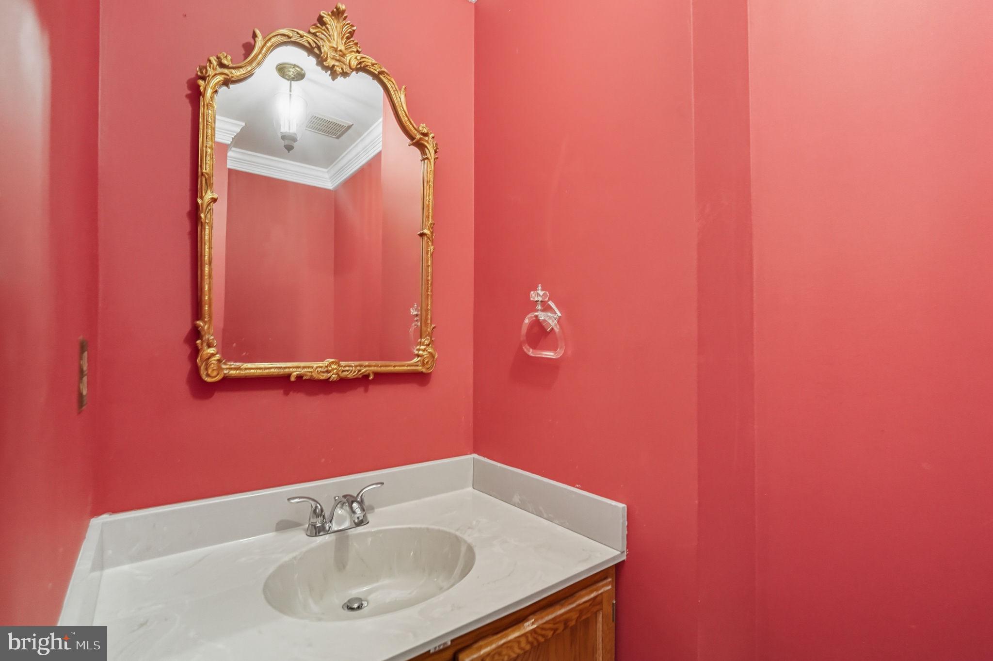 7724 BRISTOL SQUARE COURT