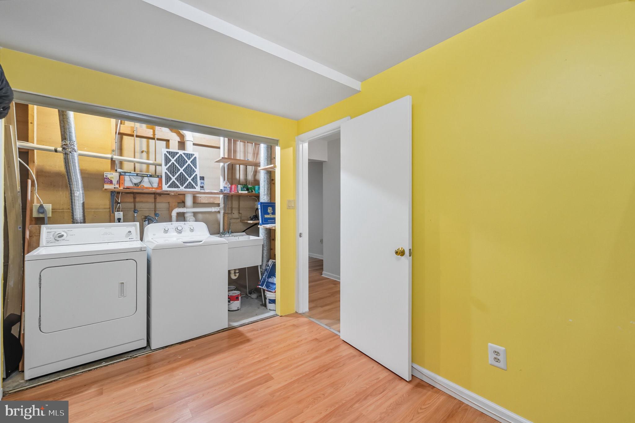 7724 BRISTOL SQUARE COURT