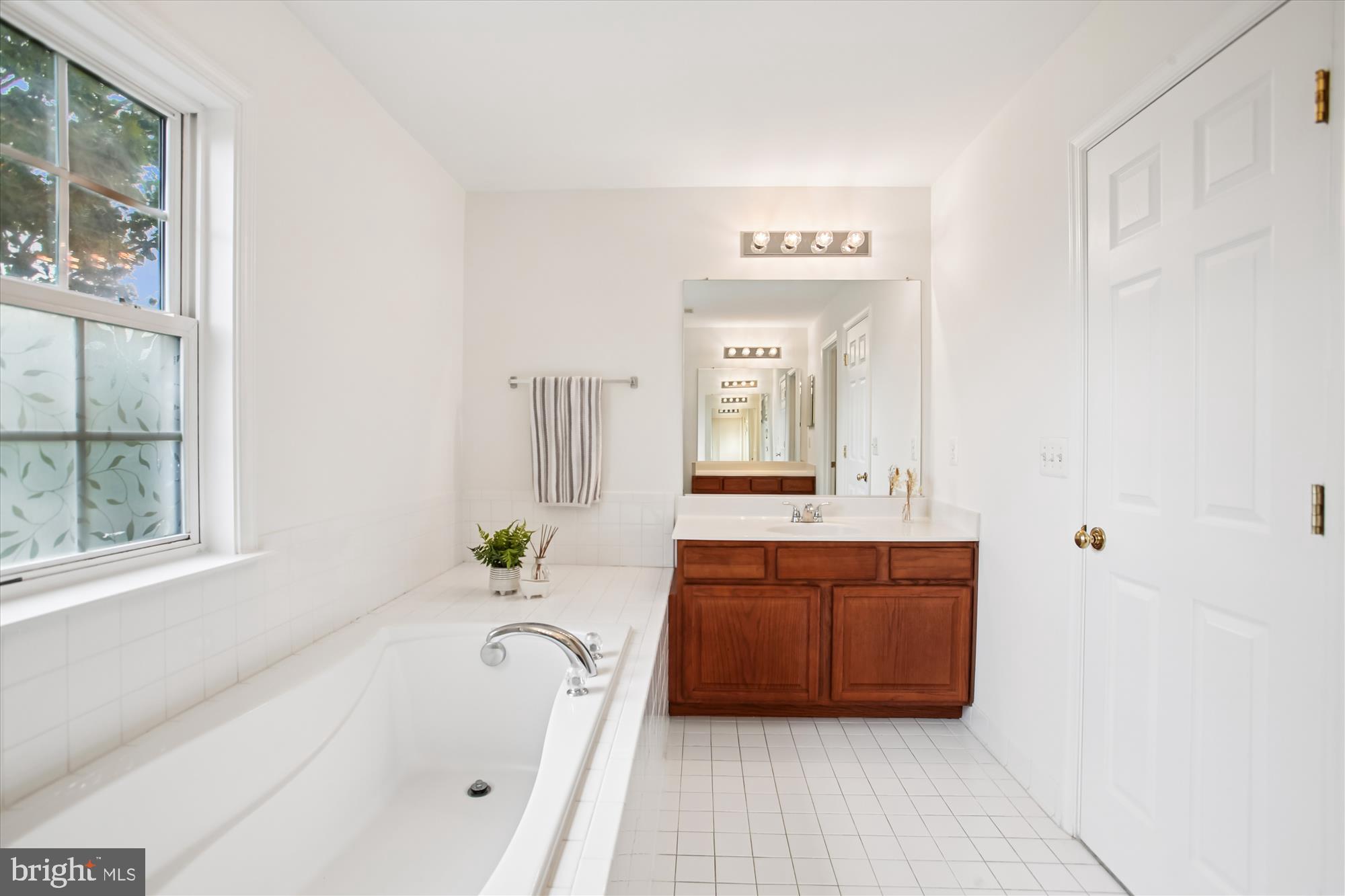 3335 BEECHCLIFF DRIVE