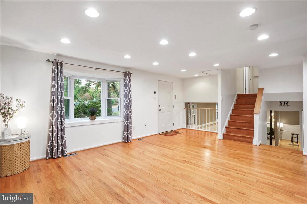 2653 FANIEUL HALL COURT