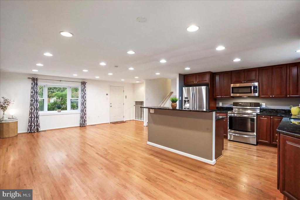 2653 FANIEUL HALL COURT