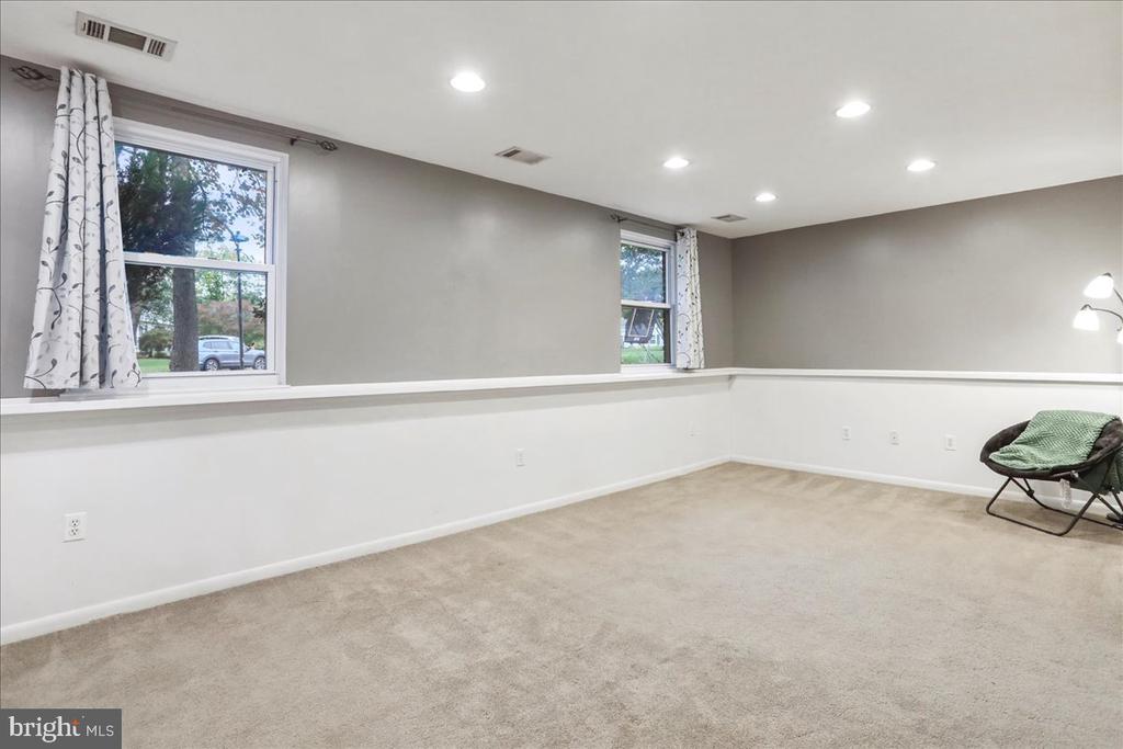 2653 FANIEUL HALL COURT