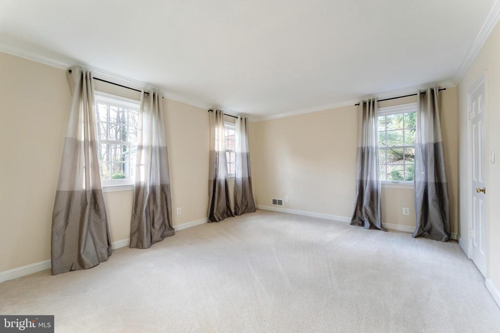 706 BLUEBERRY HILL ROAD