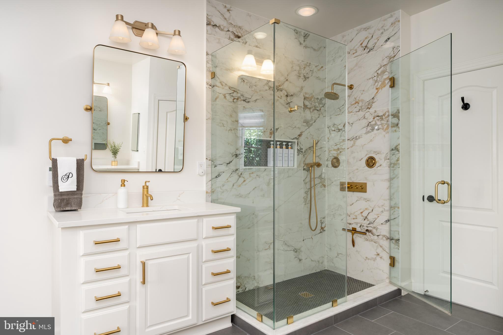 7486 CARRIAGE HILLS DRIVE