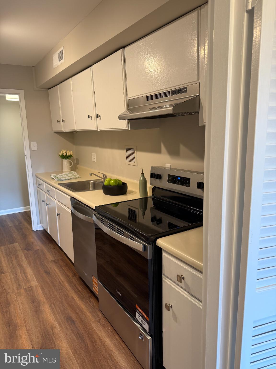 3101 S MANCHESTER STREET 415