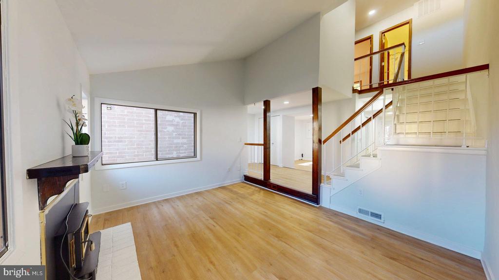 13366 HUNGERFORD PLACE