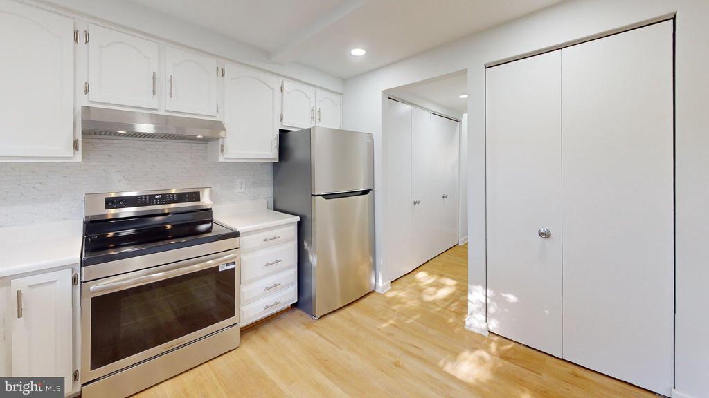 13366 HUNGERFORD PLACE